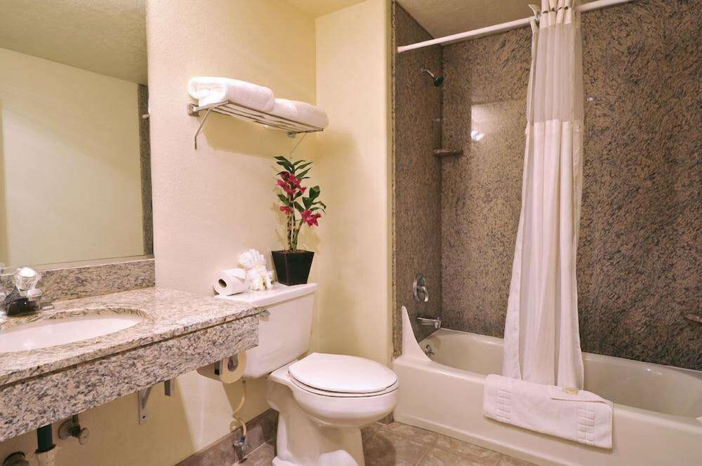 promenade inn and suites oceanfront