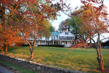 Briar Patch Bed & Breakfast Inn,,3 star