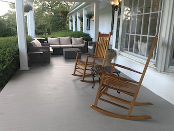 briar patch bed and breakfast inn