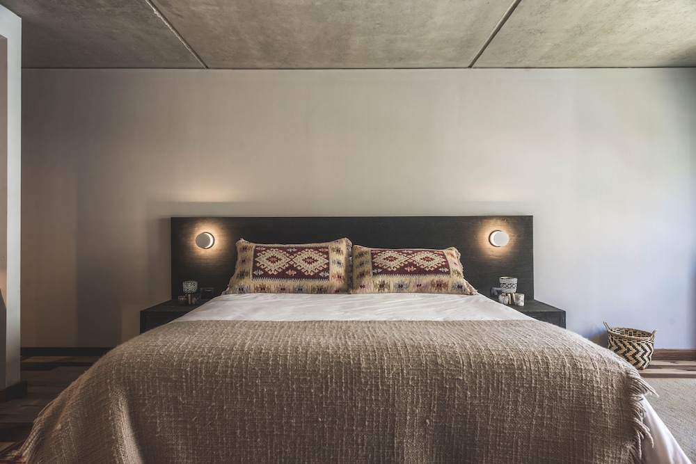 be house suites and spa by nobile