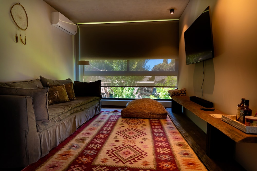 be house suites and spa by nobile