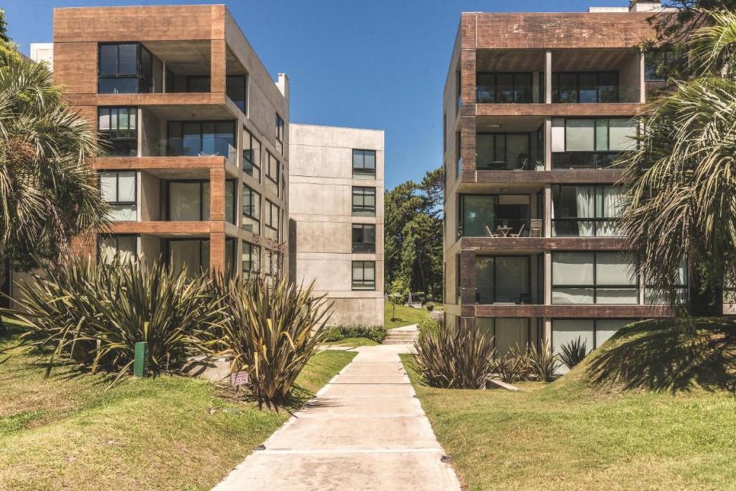 be house suites and spa by nobile