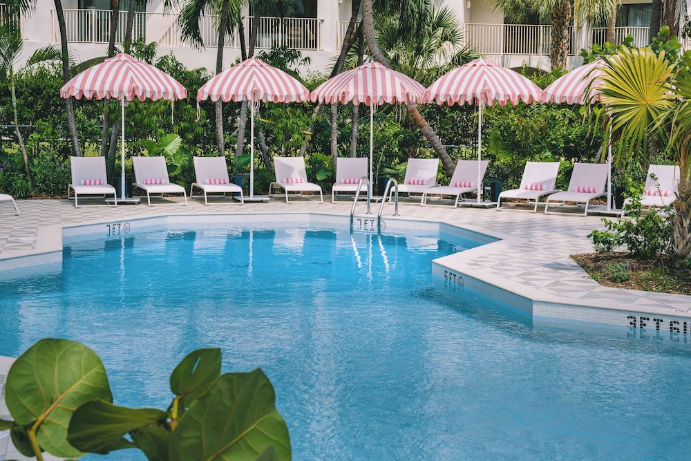 hampton by hilton grand cayman seven mile beach