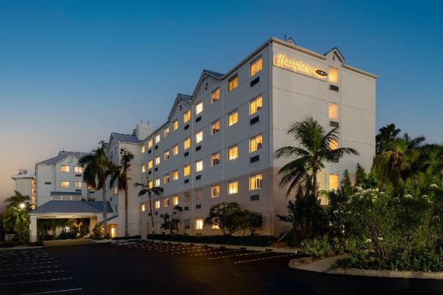 hampton by hilton grand cayman seven mile beach