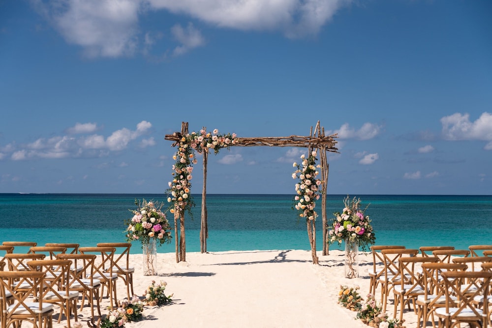 the ritz carlton grand cayman