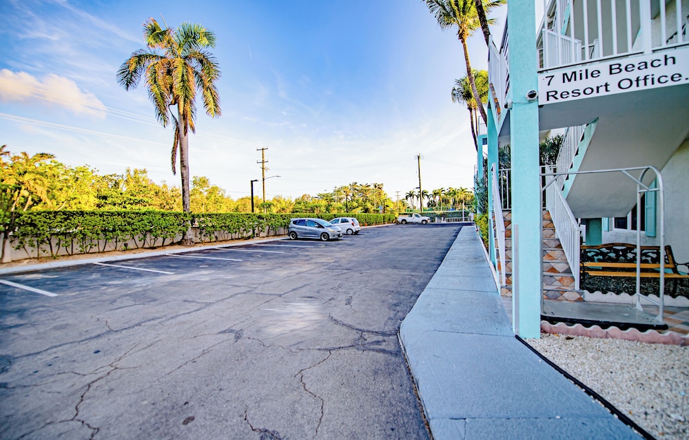 seven mile beach resort and club