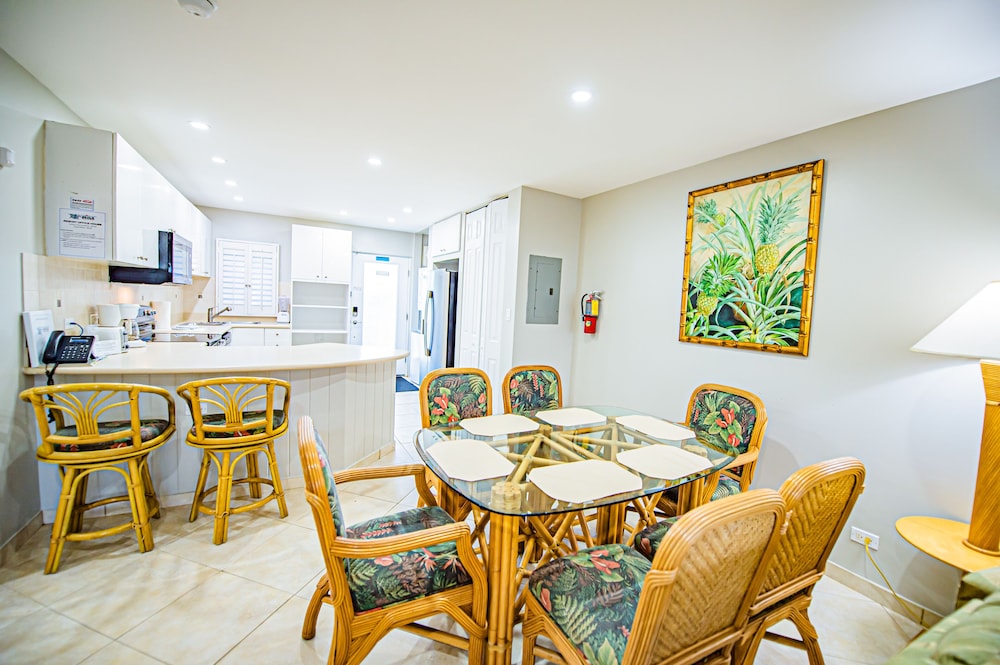 seven mile beach resort and club