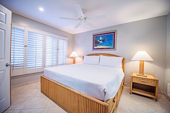 seven mile beach resort and club