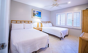 seven mile beach resort and club