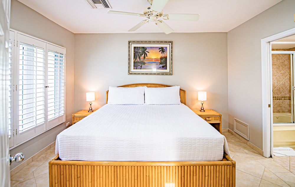 seven mile beach resort and club