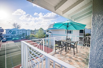 seven mile beach resort and club