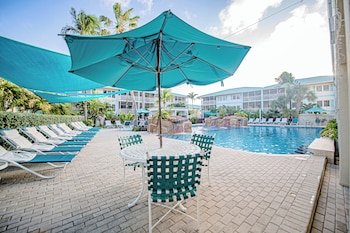 seven mile beach resort and club