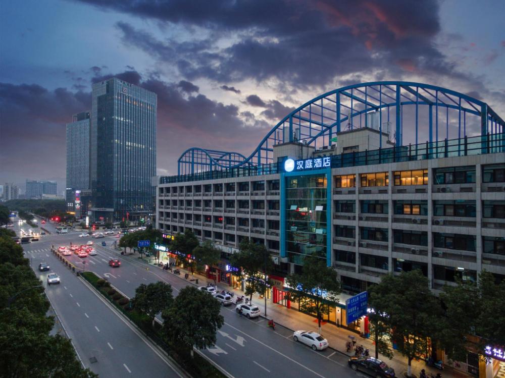 hanting hotel tonglu zhongxin plaza