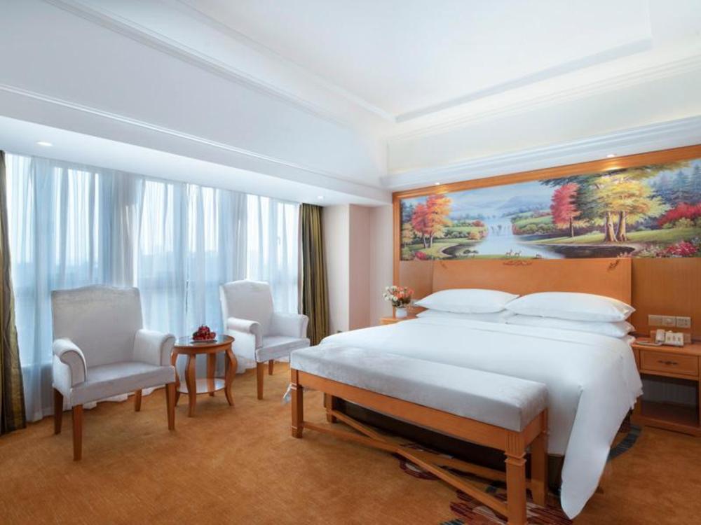 vienna hotel songming dianzhong new district