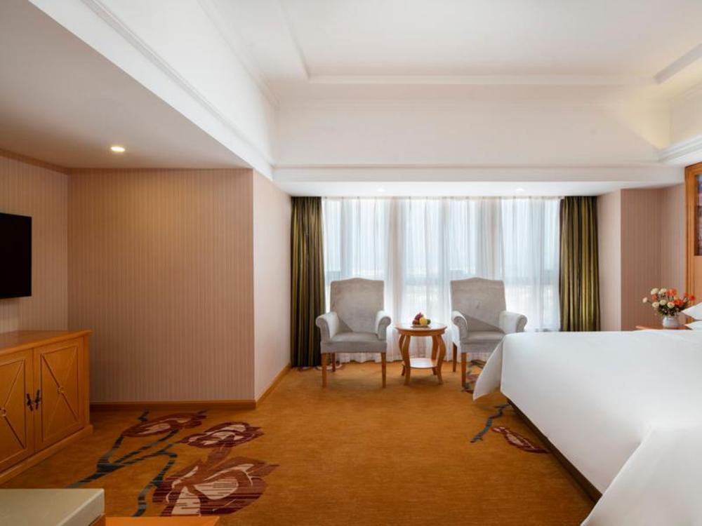 vienna hotel songming dianzhong new district