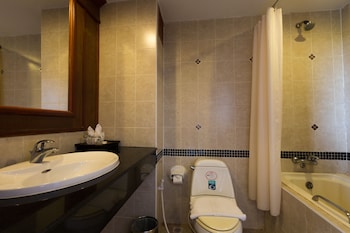 Royal Phala Cliff Beach Resort And Spa,Pattaya>>Ban Chang,4 star