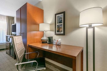 comfort inn downtown