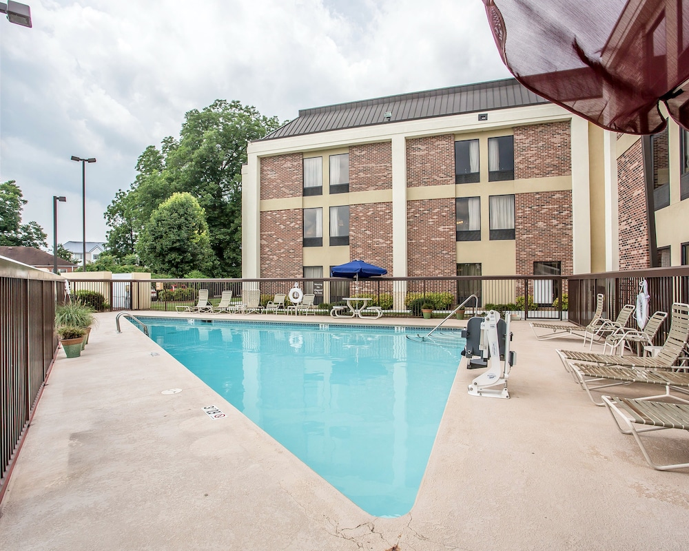 comfort inn downtown