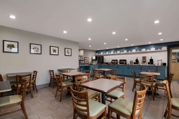 country inn and suites by radisson harrisburg northeast hershey
