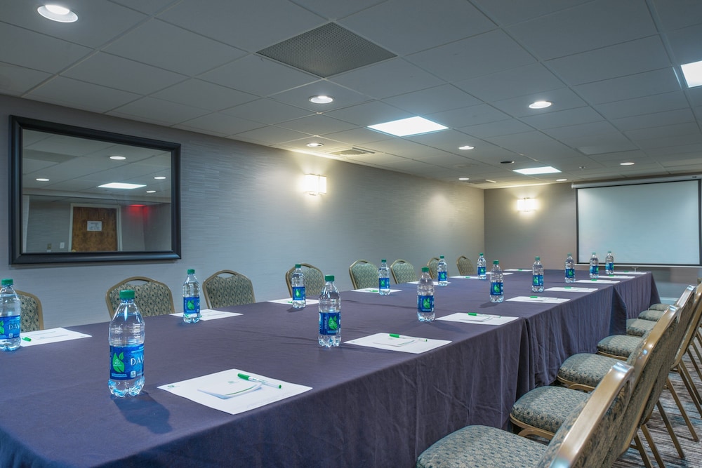holiday inn harrisburg hershey area i 81 by ihg