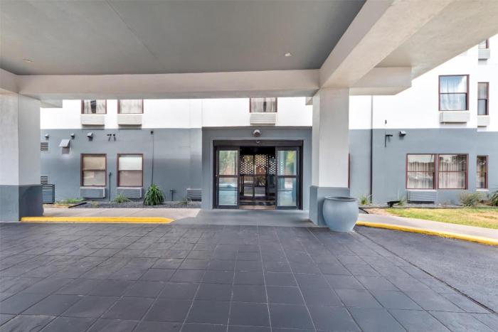 spark by hilton corpus christi southeast