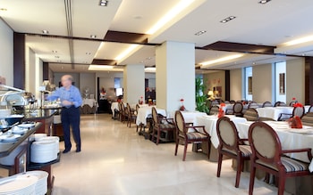 hotel andalucia center