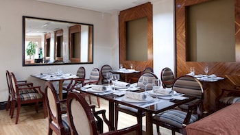 hotel andalucia center