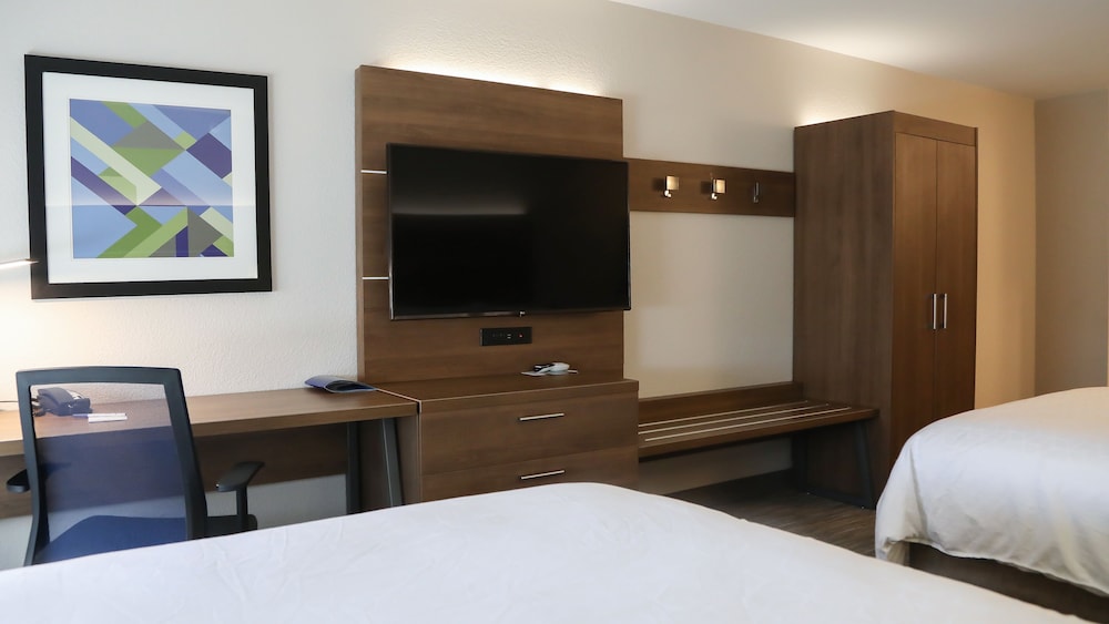 holiday inn express and suites colorado springs north by ihg