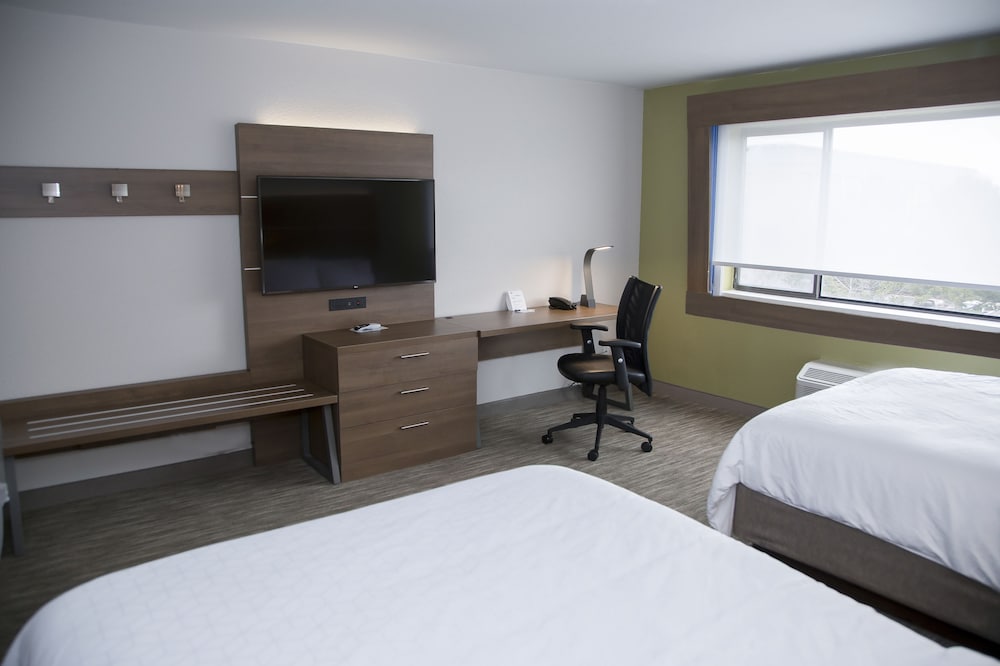 holiday inn express and suites colorado springs north by ihg
