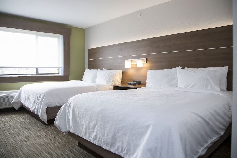holiday inn express and suites colorado springs north by ihg