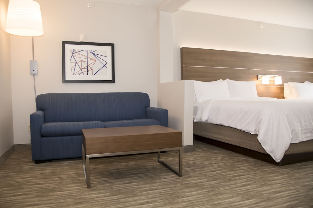 holiday inn express and suites colorado springs north by ihg