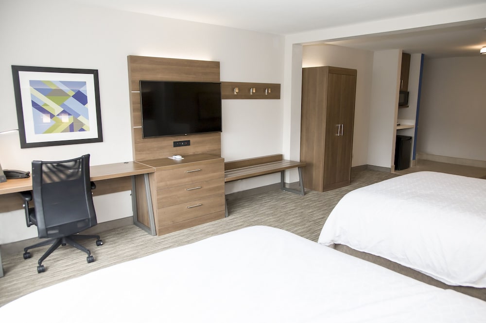 holiday inn express and suites colorado springs north by ihg