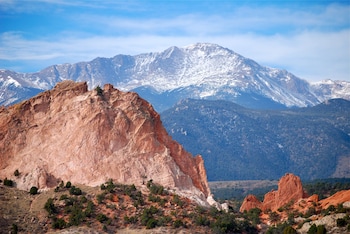 holiday inn express and suites colorado springs north by ihg