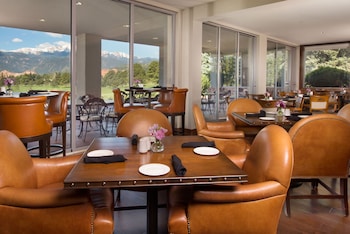 garden of the gods resort and club