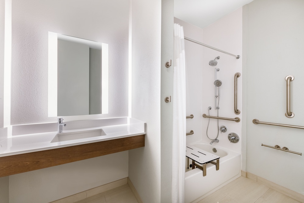 holiday inn express colorado springs airport by ihg
