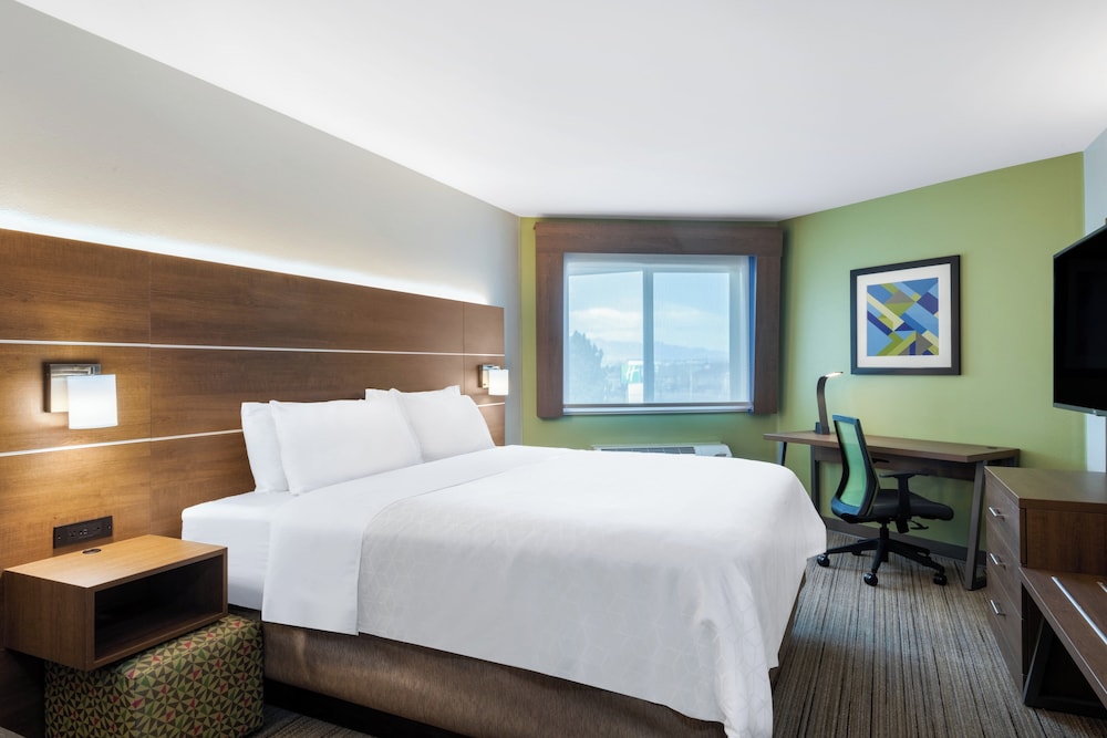 holiday inn express colorado springs airport by ihg
