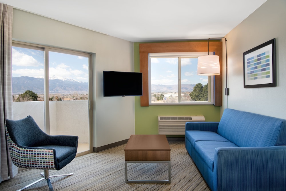 holiday inn express colorado springs airport by ihg