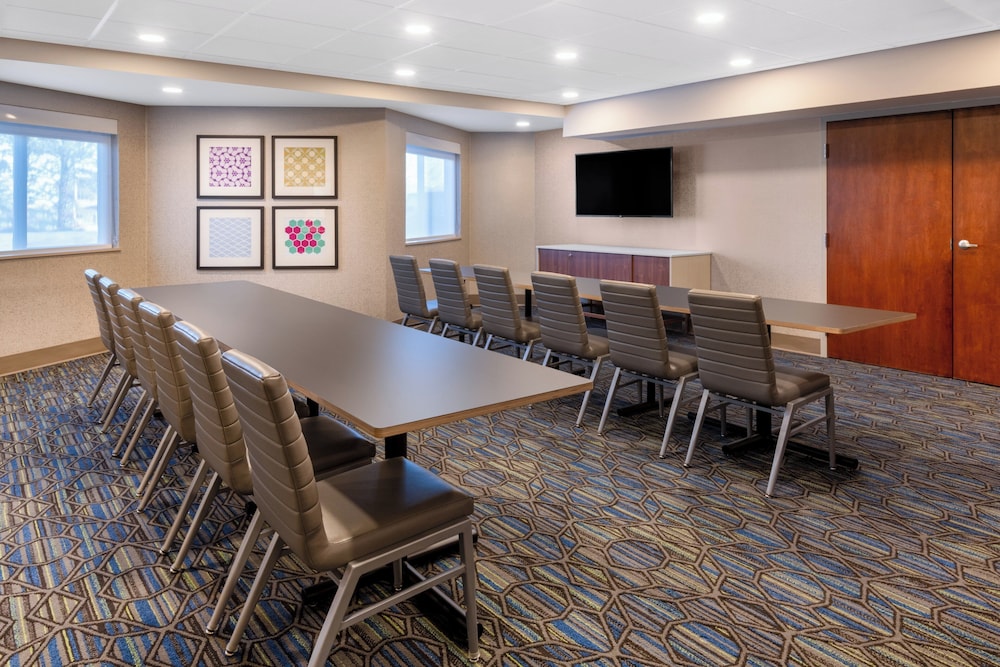 holiday inn express colorado springs airport by ihg