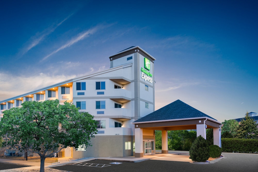 holiday inn express colorado springs airport by ihg