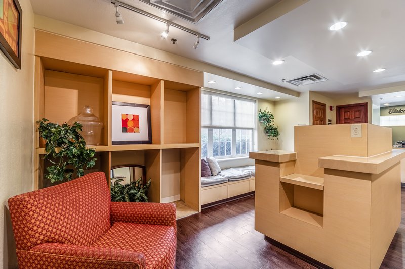 hometowne studios and suites columbia