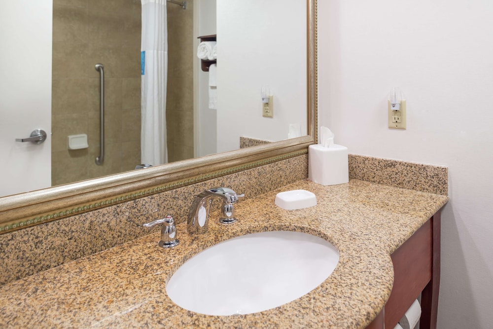 hampton inn columbia northeast fort jackson area