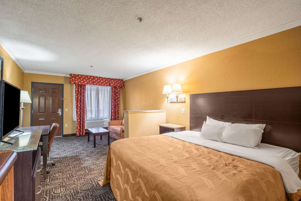 quality inn and suites ft jackson maingate