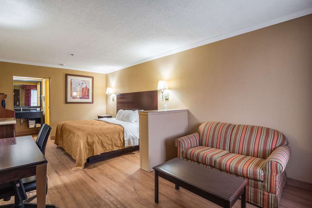 quality inn and suites ft jackson maingate