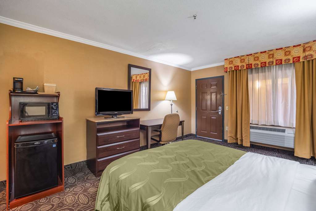 quality inn and suites ft jackson maingate