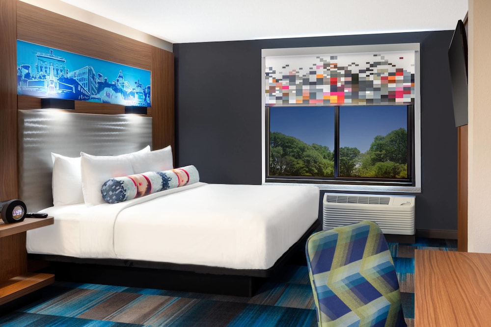 aloft columbia harbison