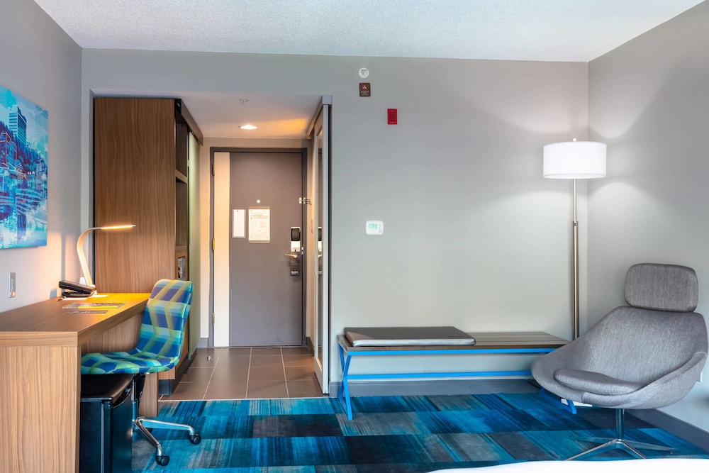 aloft columbia harbison