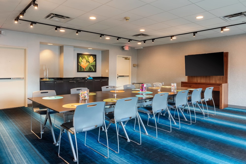 aloft columbia harbison