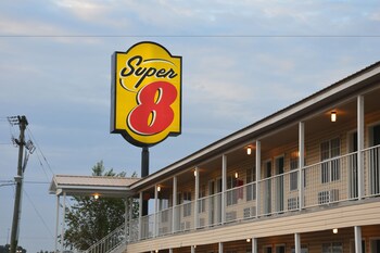Super 8 By Wyndham Madison,Tallahassee>>Madison,2 star