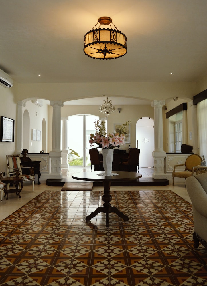 delfina mansion boutique