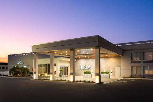hotel lela wilmington tapestry collection by hilton